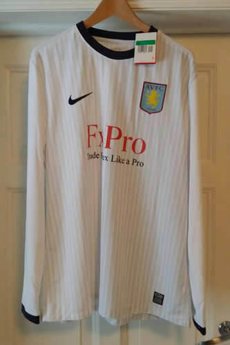 maillot aston villa third 2010-2011 pas cher