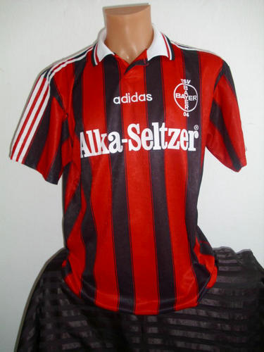 maillot de bayer leverkusen domicile 1995-1996 rétro