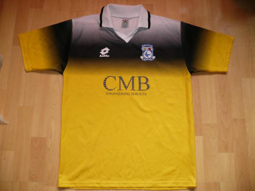 maillot de cardiff city exterieur 1996-1997 rétro