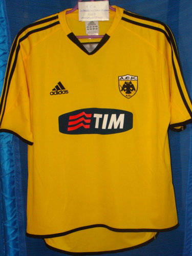 maillot de foot aek athènes domicile 2005 rétro