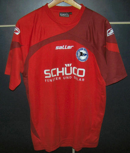 maillot de foot arminia bielefeld réplique 2011-2013 rétro