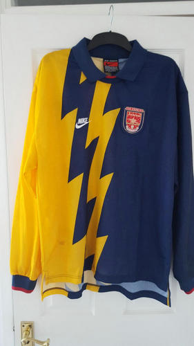 maillot de foot arsenal fc particulier 1995-1996 pas cher