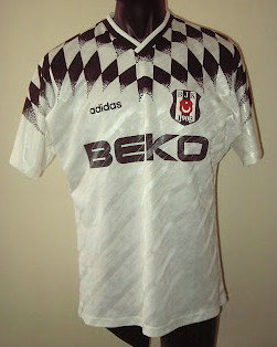 maillot de foot beşiktaş jk exterieur 1993-1995 rétro