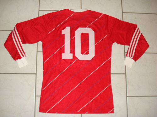 maillot de foot fc bayern munich réplique 1985-1986 rétro maillot de foot fc bayern munich réplique 1985-1986 rétro