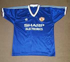 maillot de foot manchester united third 1983-1984 rétro