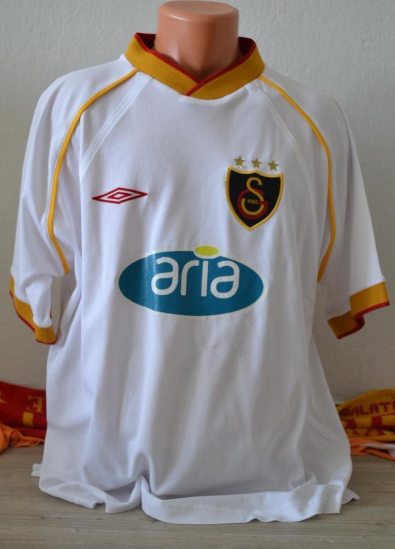 maillot de galatasaray exterieur 2002-2003 rétro