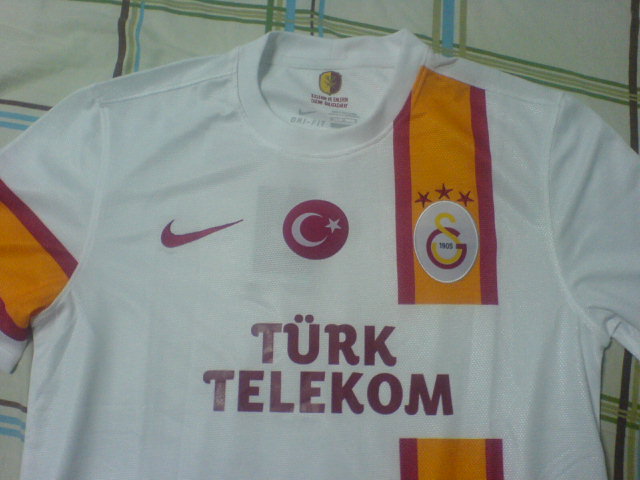 maillot de galatasaray exterieur 2012-2013 rétro