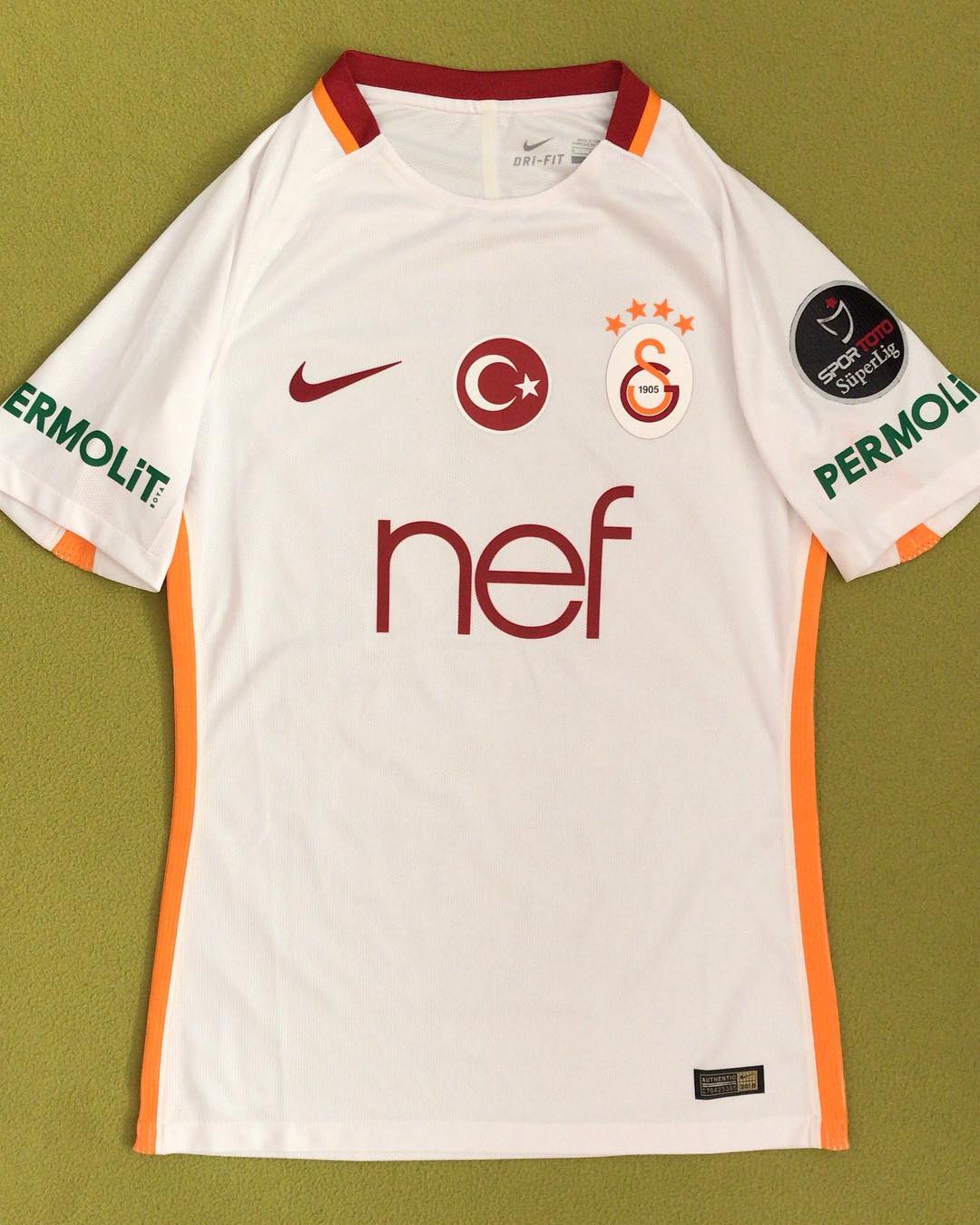 maillot de galatasaray exterieur 2016-2017 pas cher