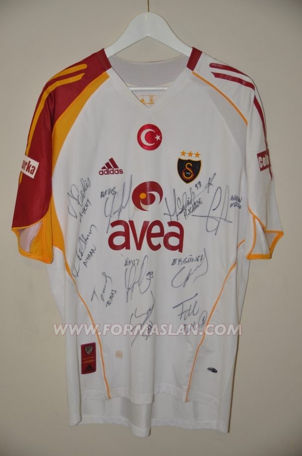 maillot de galatasaray third 2005-2006 rétro