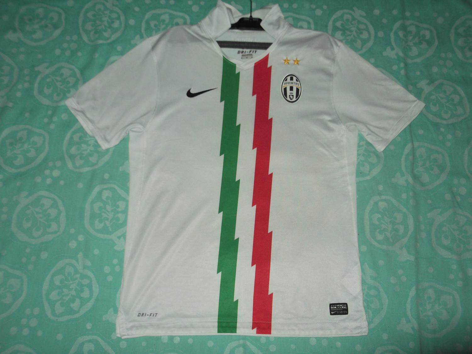 maillot de juventus fc exterieur 2010-2011 rétro