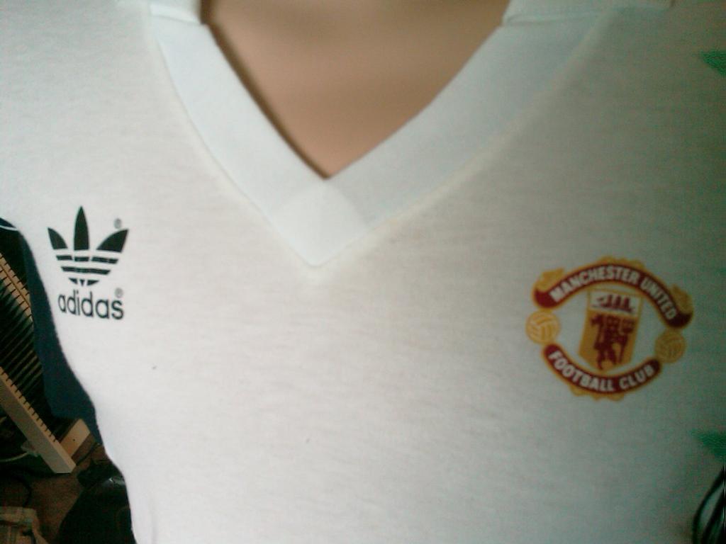 maillot de manchester united exterieur 1980-1982 pas cher