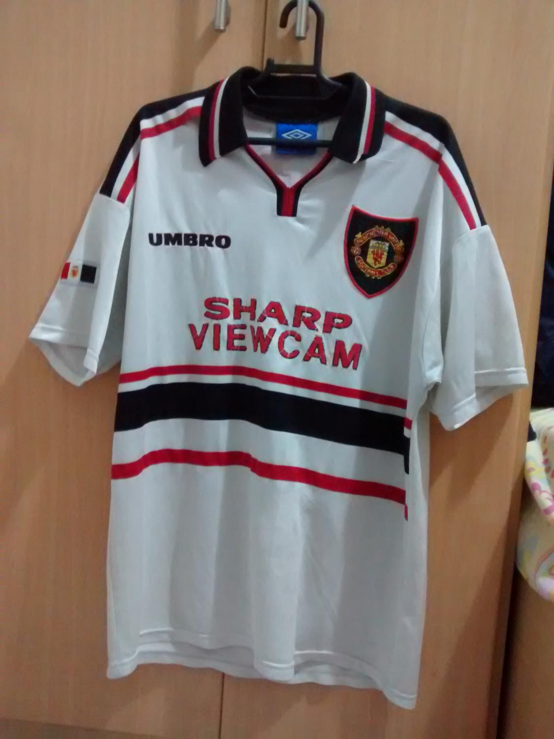 maillot de manchester united exterieur 1997-1999 rétro