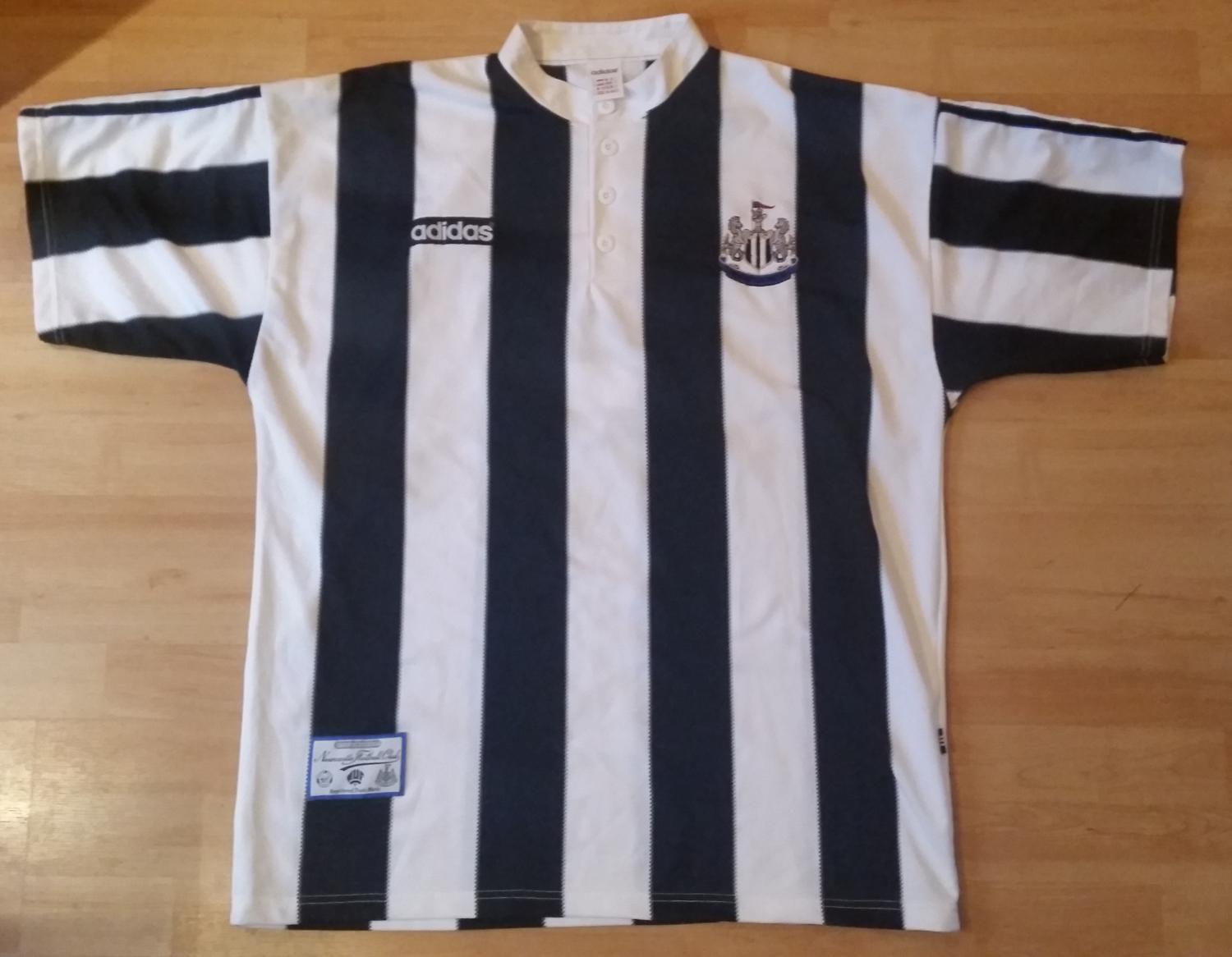 maillot de newcastle united domicile 1995-1997 rétro