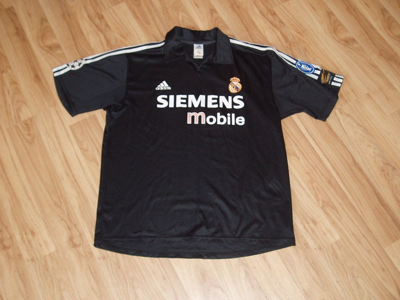 maillot de real madrid réplique 2002-2003 pas cher