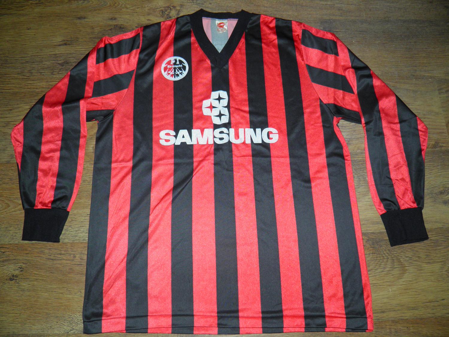 maillot eintracht francfort exterieur 1991-1992 rétro