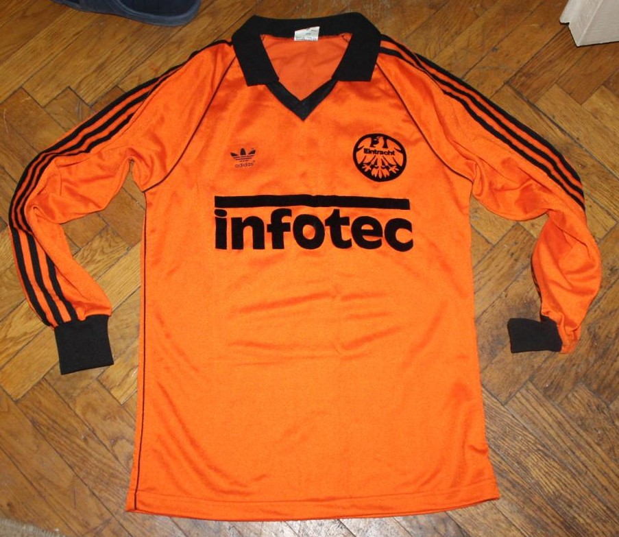 maillot eintracht francfort particulier 1982-1983 rétro