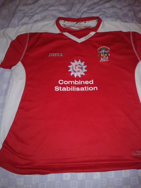 maillot équipe de accrington stanley domicile 2010-2011 rétro