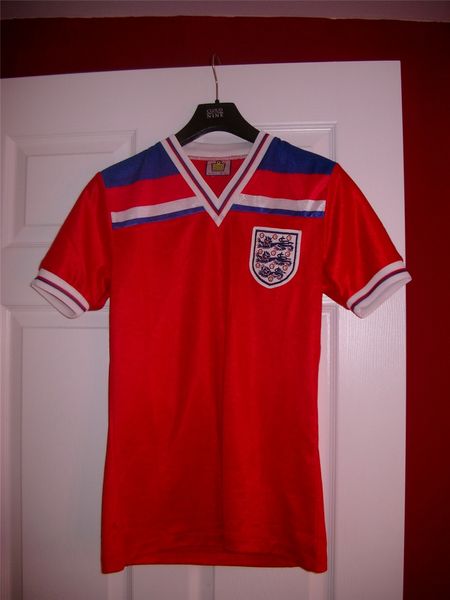 maillot équipe de angleterre réplique 1982 pas cher