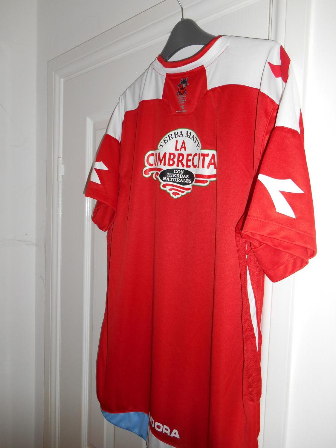 maillot équipe de argentinos juniors domicile 2009-2010 rétro