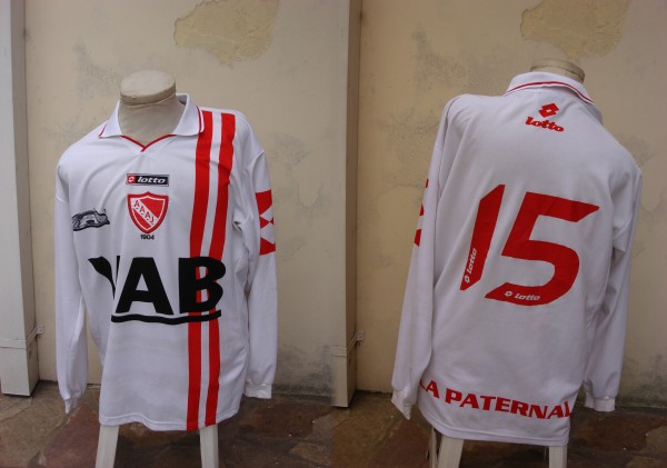 maillot équipe de argentinos juniors exterieur 2003 rétro