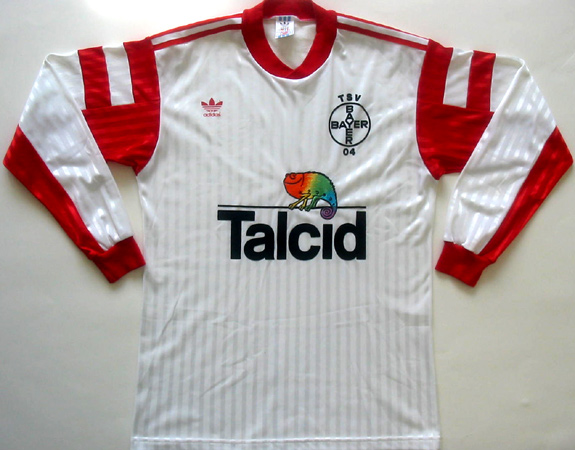 maillot équipe de bayer leverkusen exterieur 1990-1991 rétro