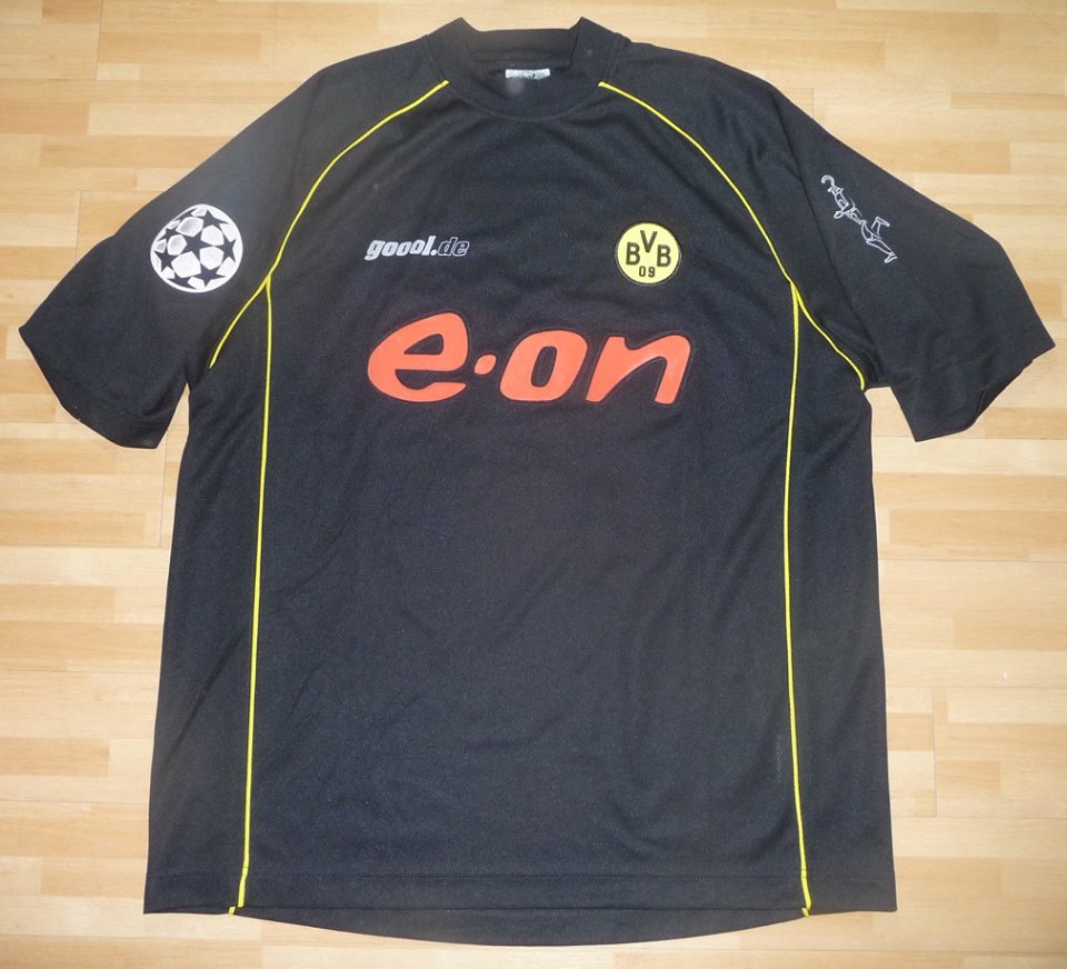 maillot équipe de borussia dortmund exterieur 2001-2002 rétro