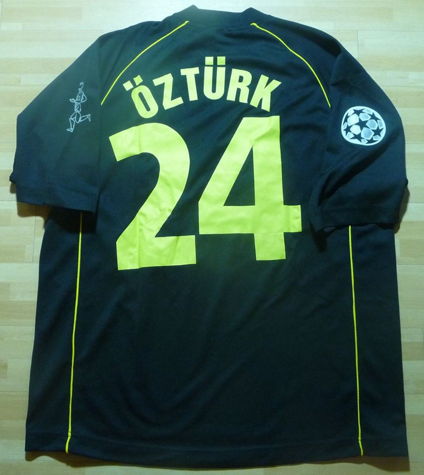 maillot équipe de borussia dortmund exterieur 2001-2002 rétro