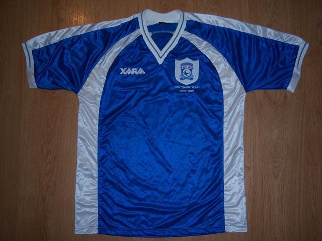 maillot équipe de cardiff city domicile 1999 rétro