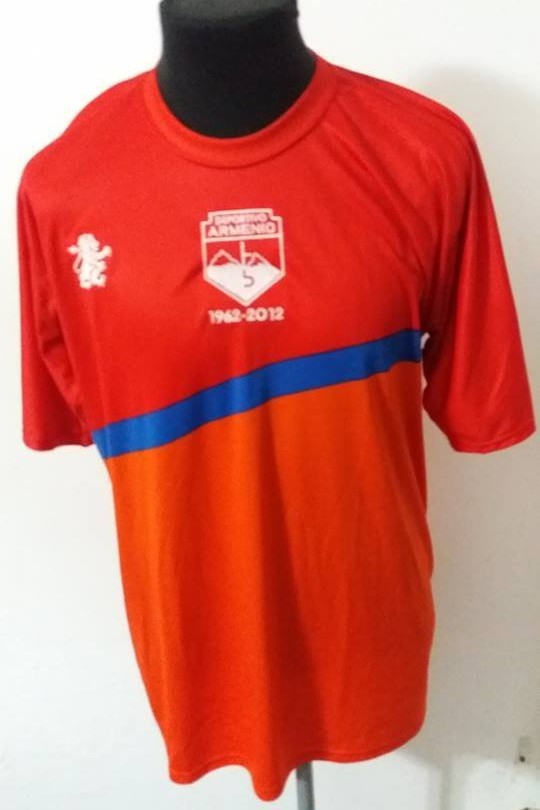 maillot équipe de deportivo armenio particulier 2012 rétro