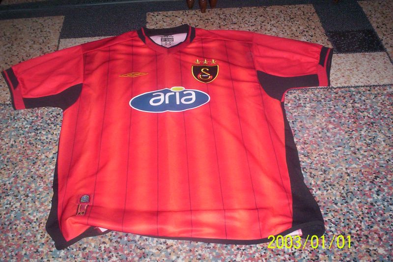 maillot équipe de galatasaray exterieur 2003-2004 rétro