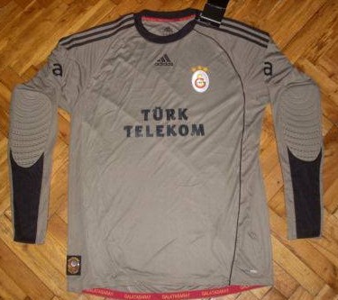 maillot équipe de galatasaray gardien 2010-2011 rétro