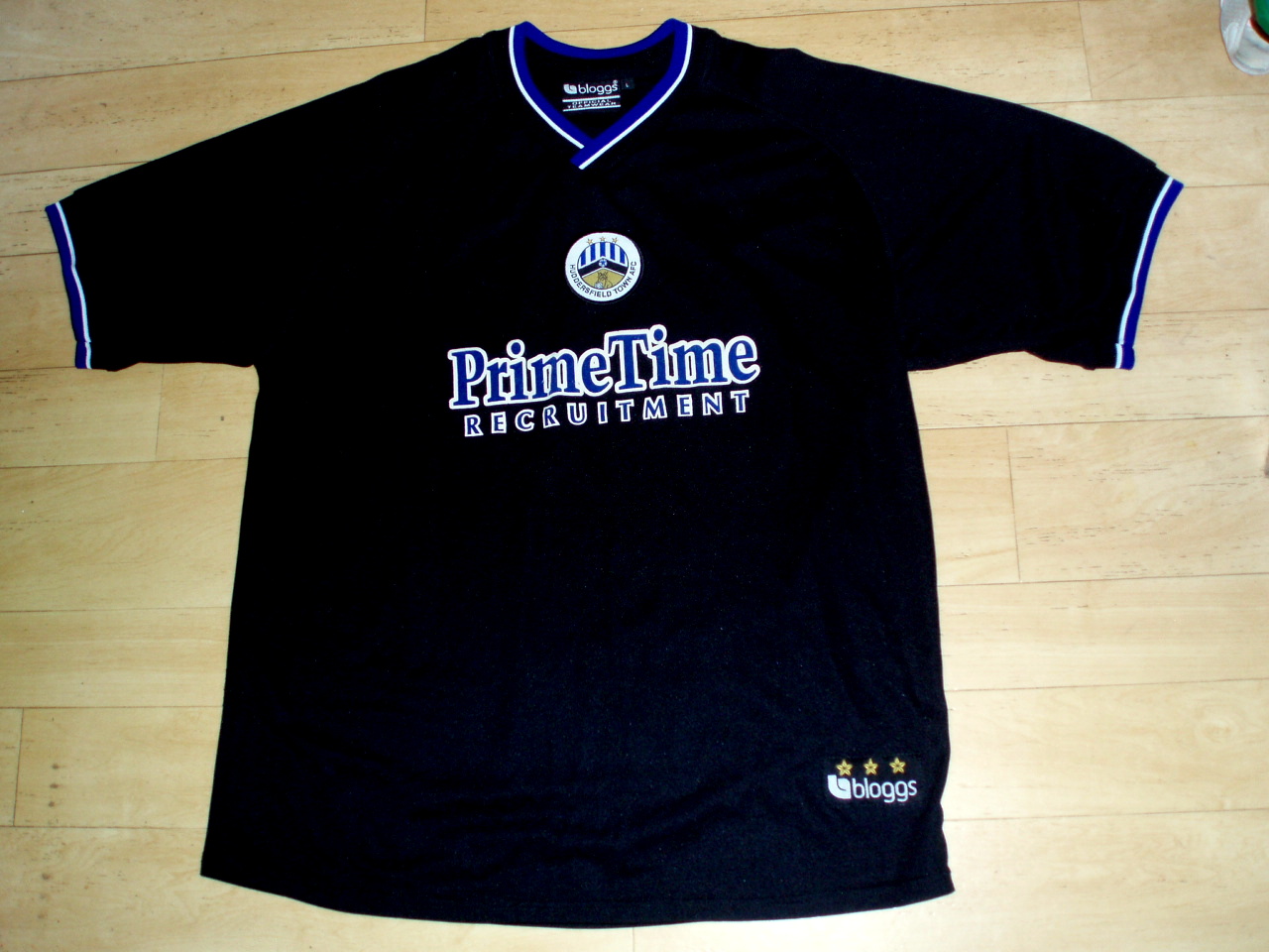 maillot équipe de huddersfield town exterieur 2001-2002 rétro