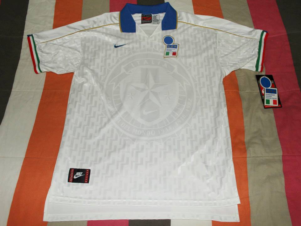 maillot équipe de italie exterieur 1995-1996 pas cher