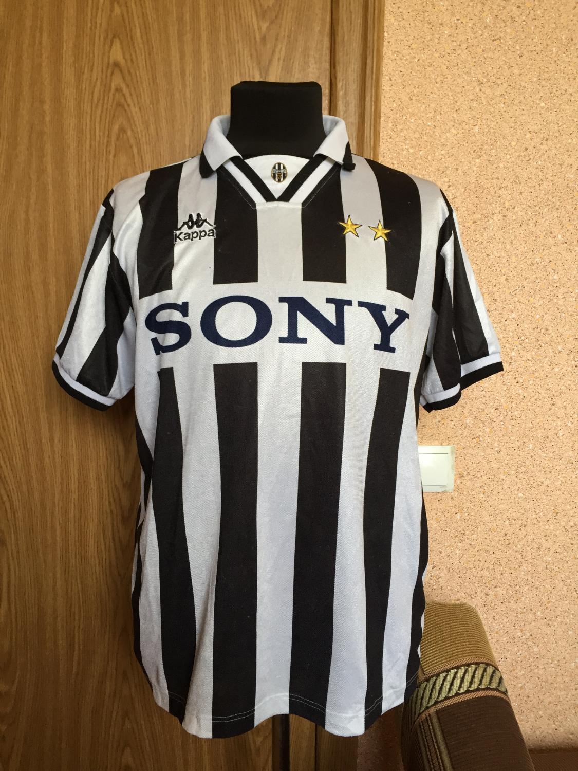 maillot équipe de juventus fc domicile 1995-1996 rétro