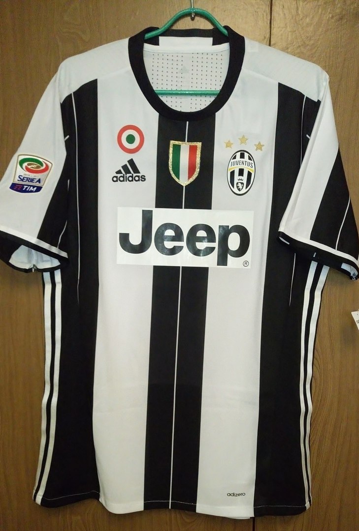 maillot équipe de juventus fc domicile 2016-2017 pas cher