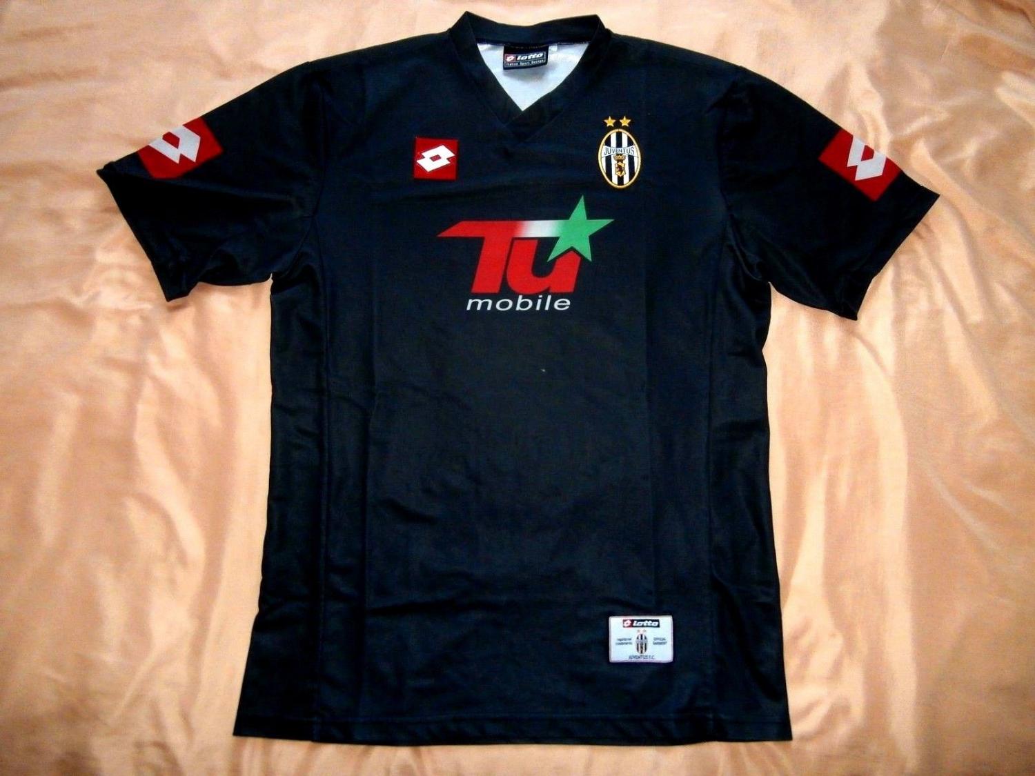 maillot équipe de juventus fc réplique 2001-2002 rétro