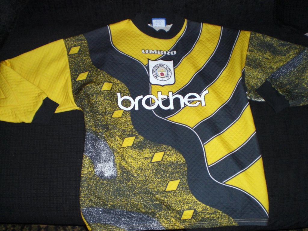 maillot équipe de manchester city gardien 1995-1997 pas cher