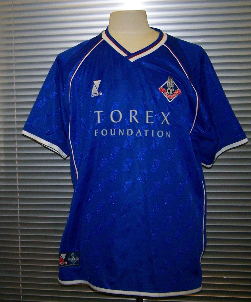 maillot équipe de oldham athletic afc domicile 2002-2003 rétro