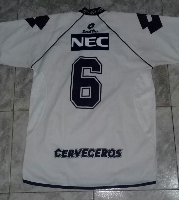 maillot équipe de quilmes ac domicile 2003-2004 pas cher