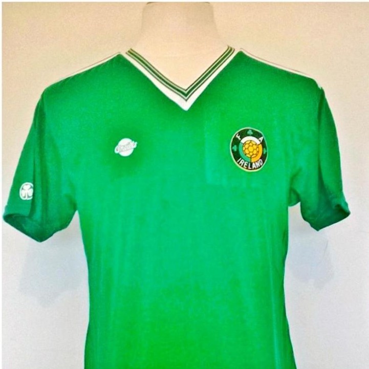 maillot équipe de république d'irlande domicile 1985 pas cher