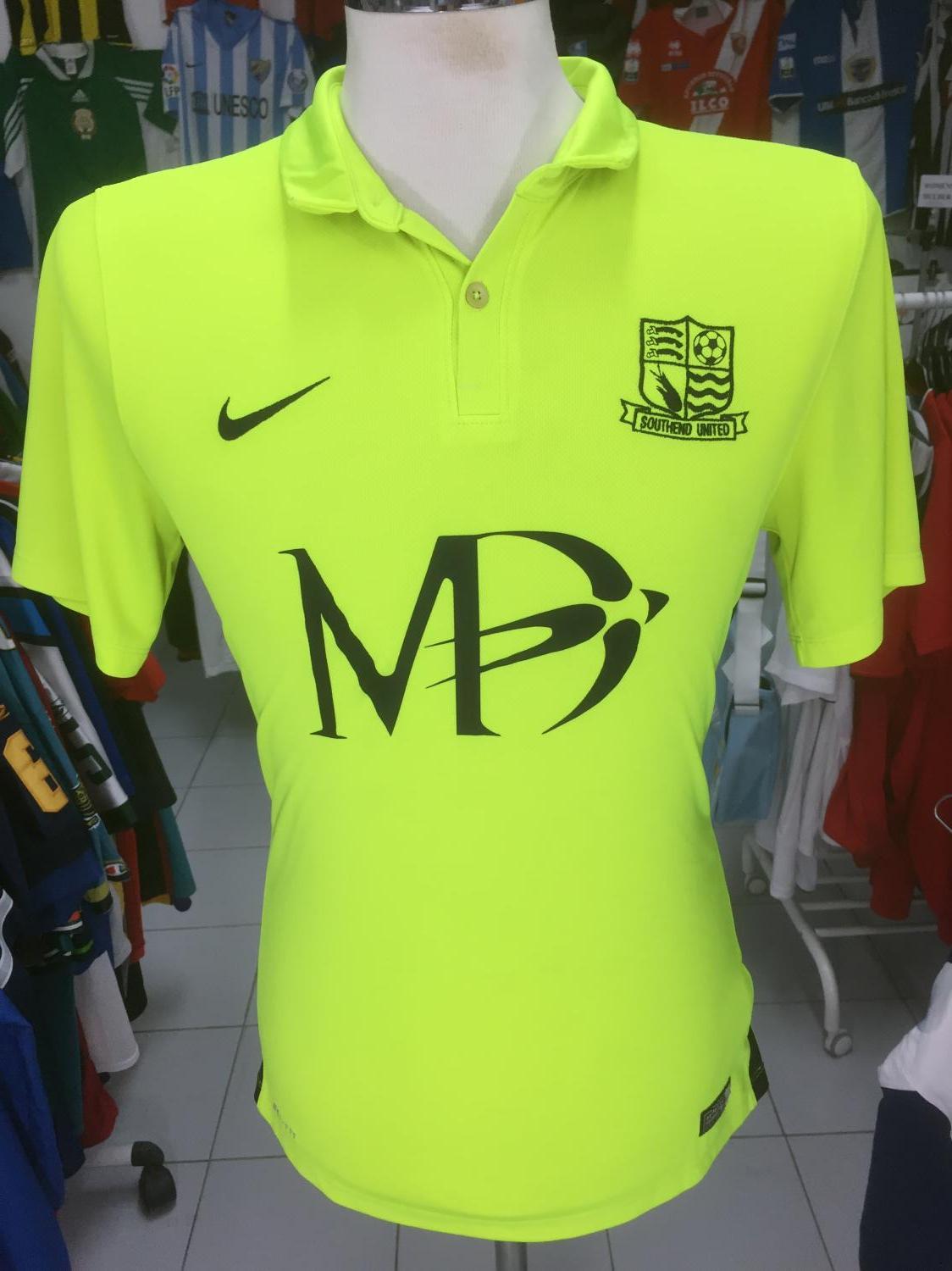 maillot équipe de southend united exterieur 2015-2016 rétro