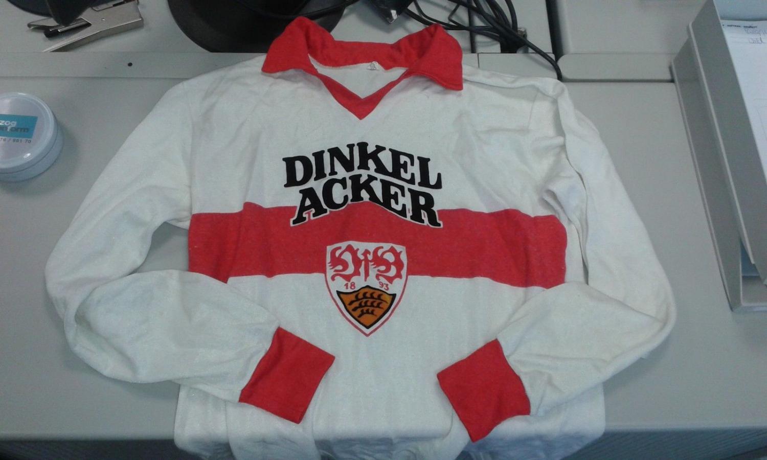 maillot équipe de vfb stuttgart réplique 1983-1984 rétro