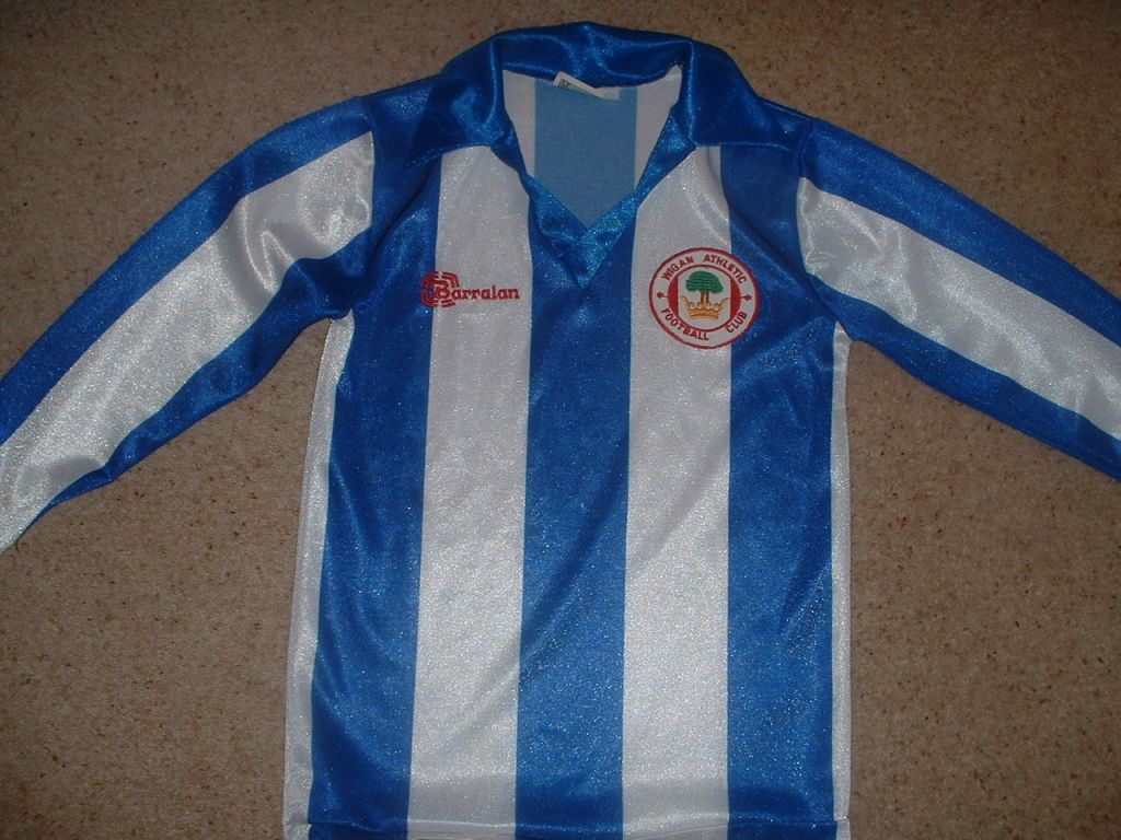 maillot équipe de wigan athletic domicile 1981-1982 rétro