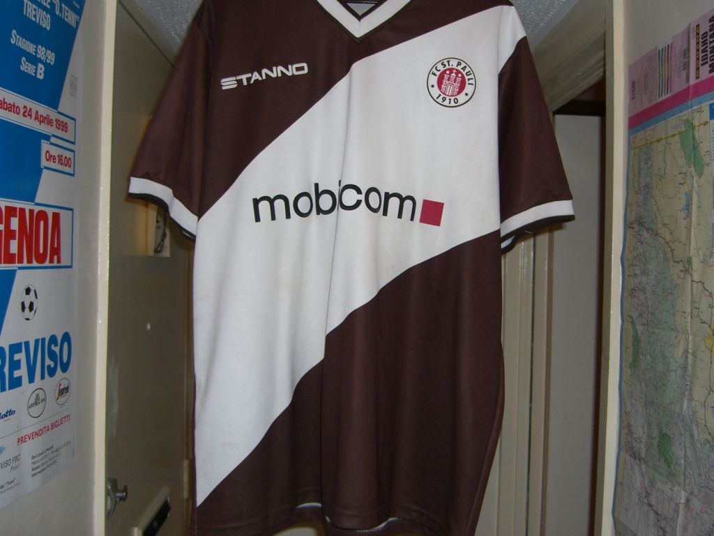 maillot fc sankt pauli domicile 2004-2005 rétro