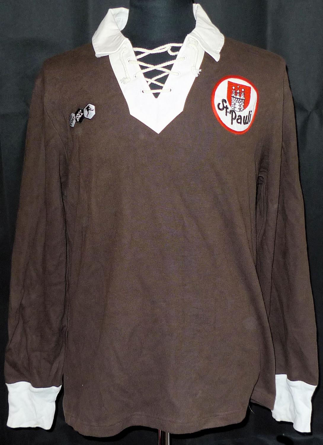 maillot fc sankt pauli particulier 2009-2010 rétro