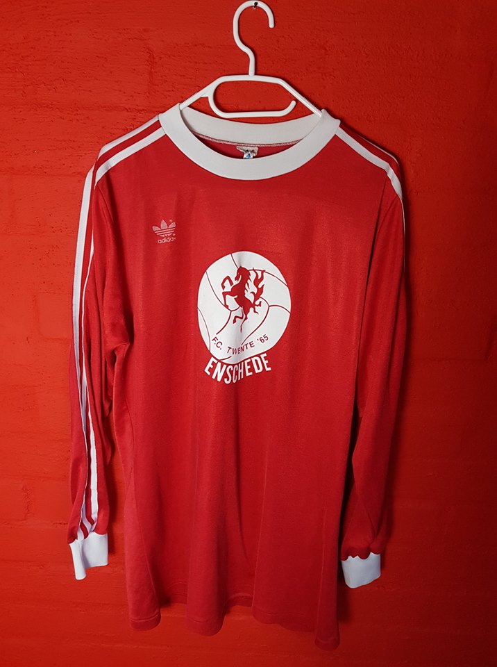 maillot fc twente domicile 1981-1982 rétro