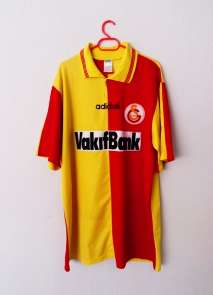 maillot galatasaray domicile 1996-1997 rétro