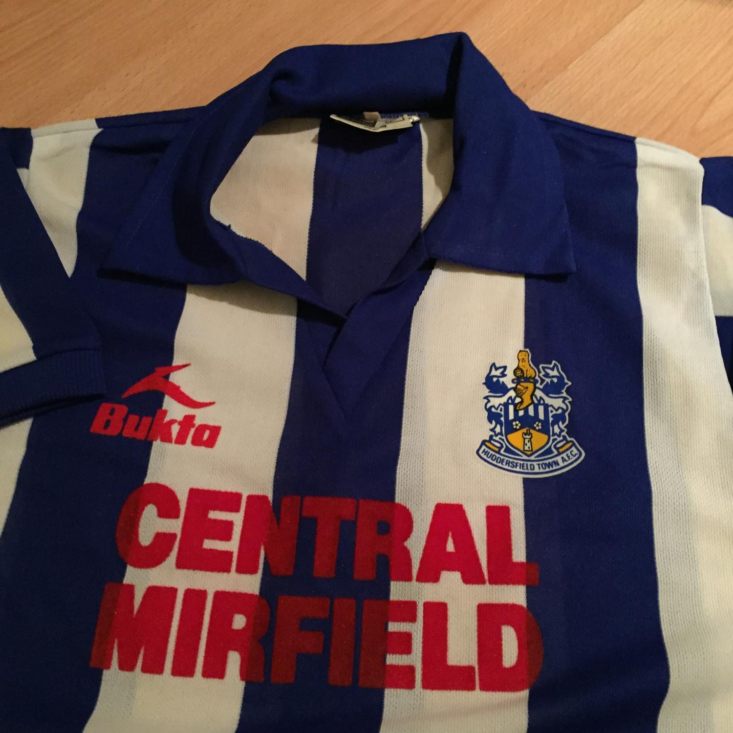 maillot huddersfield town domicile 1982-1984 pas cher