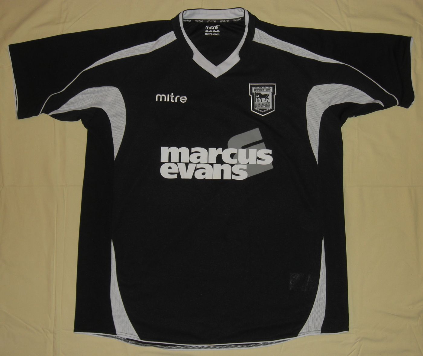 maillot ipswich town exterieur 2010-2011 pas cher