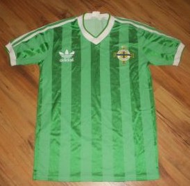 maillot irlande du nord domicile 1982-1984 rétro